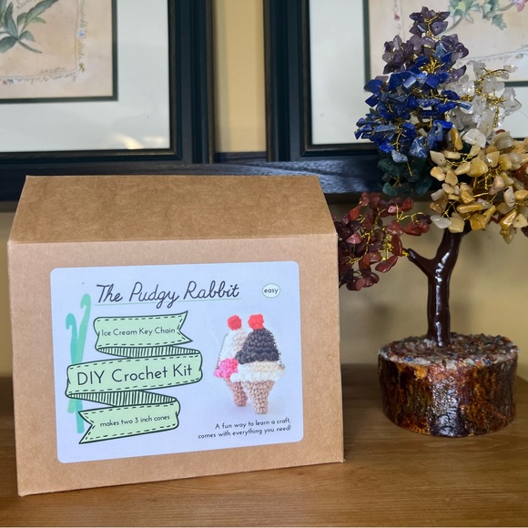 Ice Cream Keychain Crochet Kit - Picture 6 of 8